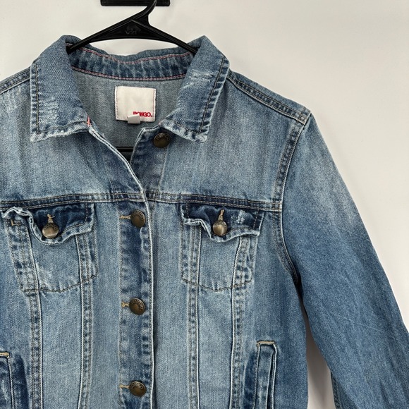 Y2K Bongo Women's Medium Wash Distressed Cropped Denim Trucker Jacket Size Large - Picture 2 of 8